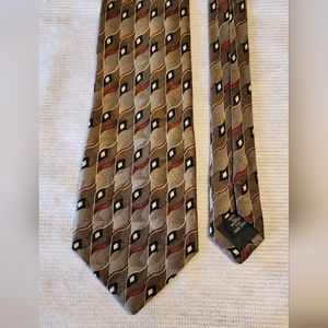 FACETS men's tie NWOT